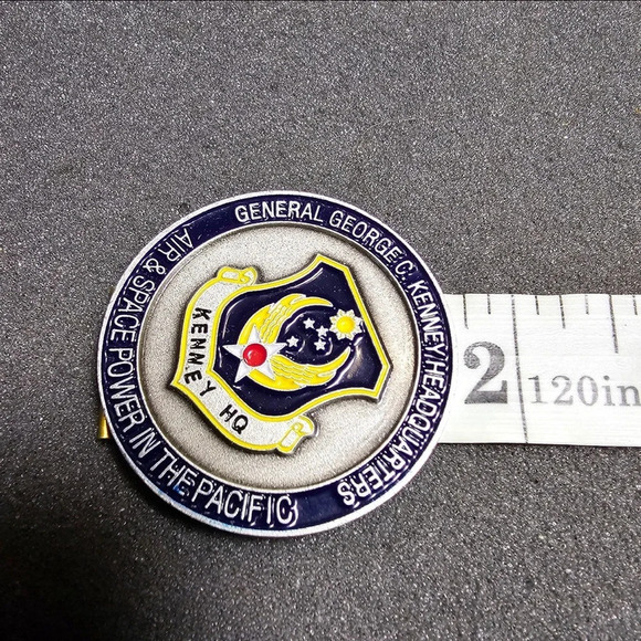 United States Airforce General George C Kenney Headquarters Challenge Coin Token - Picture 4 of 4